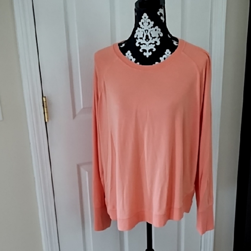 Athleta Raglan Sleeve Top